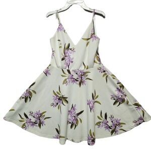 WINDSOR Floral Fit & Flare Womens‎ Small White Purple Adjustable Strap Dress